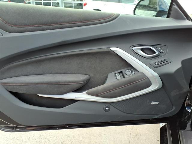 Photo of 2023 Black Chevrolet Camaro