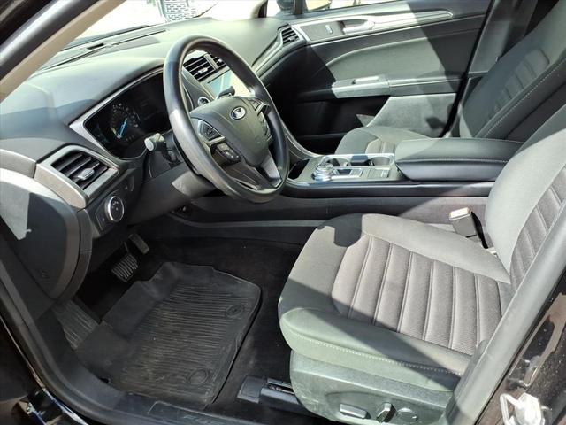 Photo of 2018 Shadow Black Ford Fusion