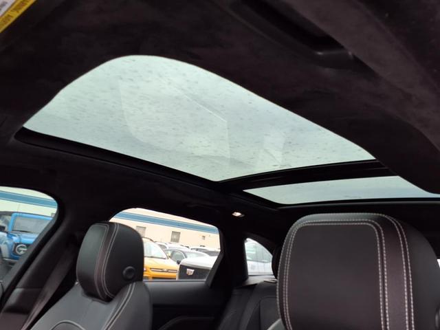 Photo of 2019 Black Jaguar F-PACE