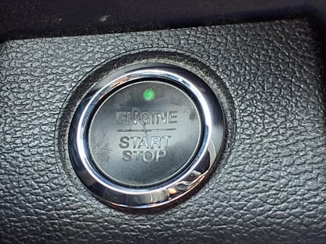 Photo of 2021 Black Metallic Ford F-350
