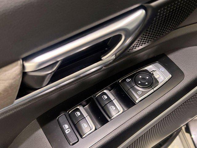 Photo of 2022 Ebony Black Kia Telluride