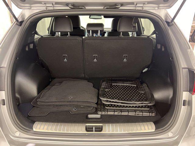 Photo of 2022 Steel Gray Kia Sportage