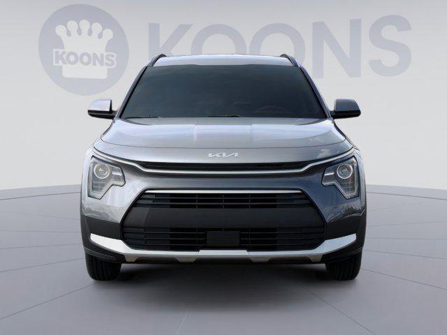Photo of 2025 Steel Gray Kia Niro