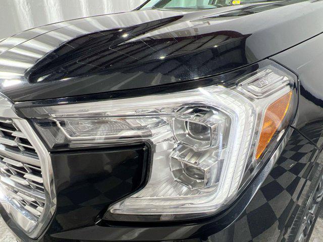 Photo of 2022 Ebony Twilight Metallic GMC Terrain