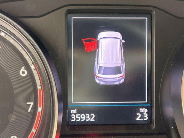 Photo of 2019 Pure White Volkswagen Atlas