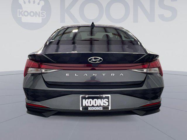 Photo of 2023 Portofino Gray Hyundai ELANTRA
