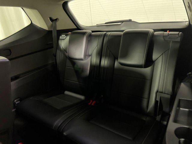 Photo of 2022 Pure White Volkswagen Atlas