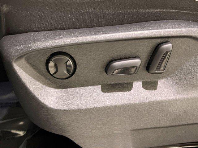 Photo of 2022 Pure White Volkswagen Atlas
