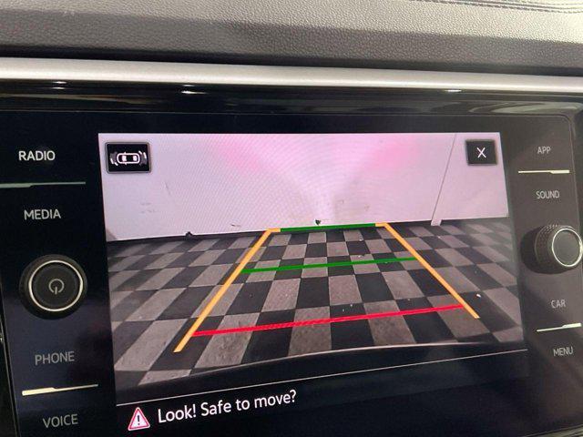 Photo of 2022 Pure White Volkswagen Atlas