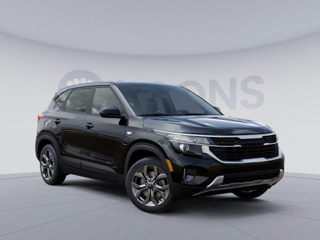 Photo of 2025 Fusion Black Kia Seltos
