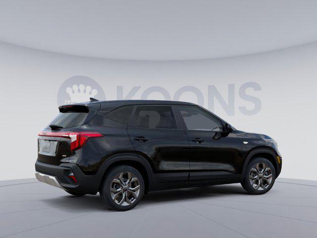 Photo of 2025 Fusion Black Kia Seltos