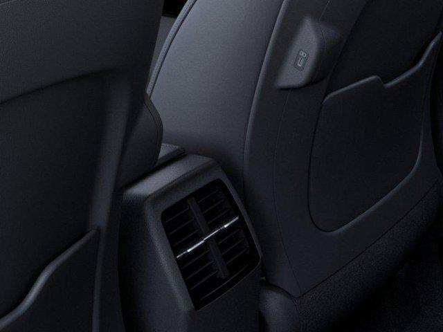 Photo of 2025 Cityscape Green Kia Niro