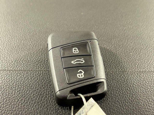 Photo of 2022 Pyrite Silver Metallic Volkswagen Jetta