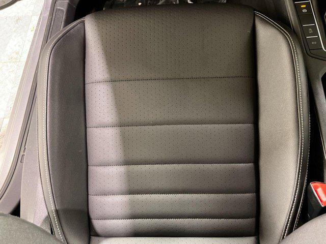 Photo of 2022 Pyrite Silver Metallic Volkswagen Jetta