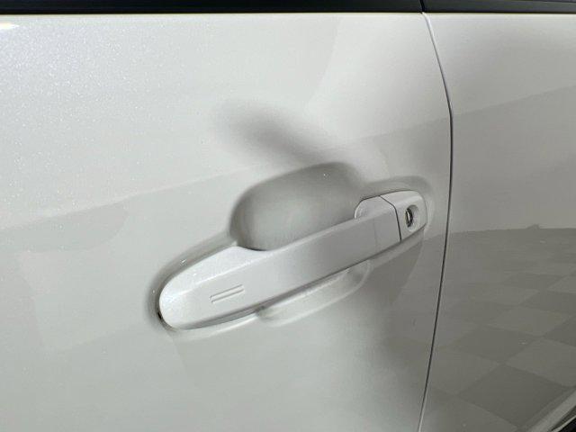 Photo of 2024 Crystal White Pearl Subaru Crosstrek