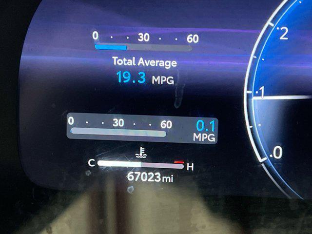 Photo of 2023 Midnight Black Metallic Toyota Highlander