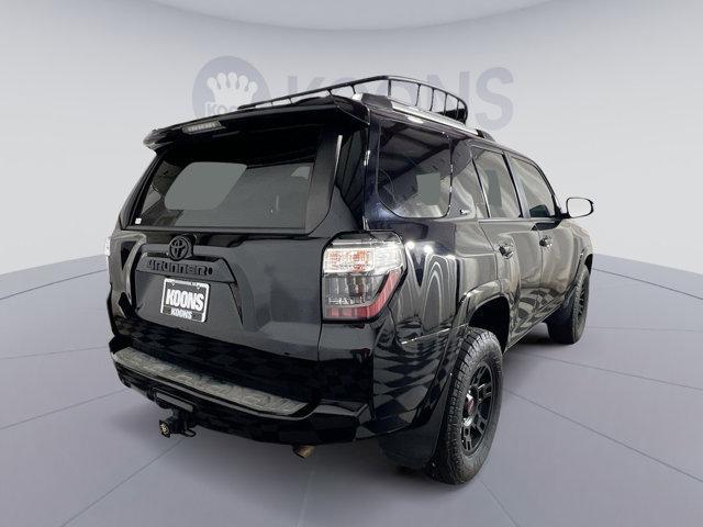 Photo of 2020 Midnight Black Metallic Toyota 4Runner