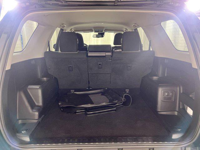 Photo of 2020 Midnight Black Metallic Toyota 4Runner