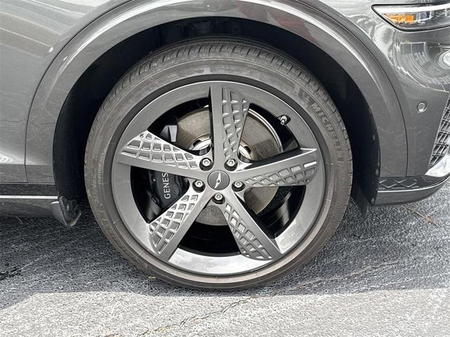 Photo of 2024 Makalu Gray Genesis GV70