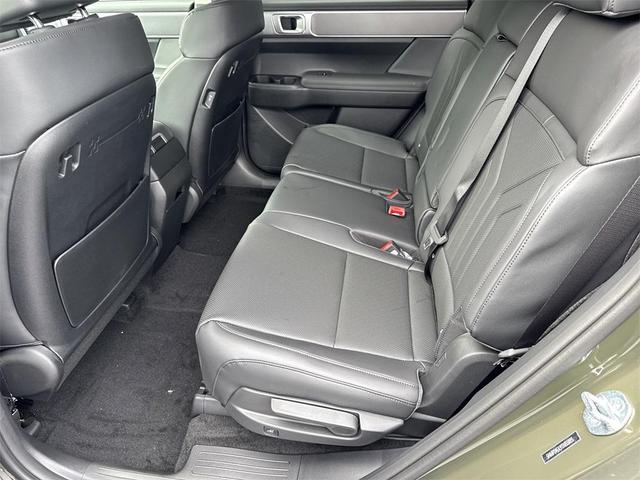 Photo of 2026 Green Hyundai SANTA FE