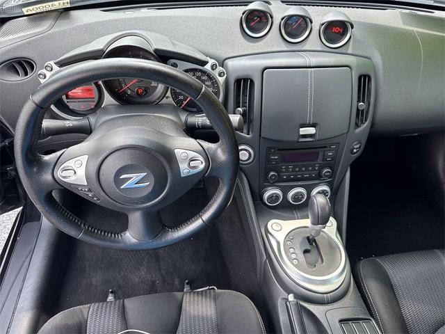 Photo of 2016 Magnetic Black Nissan 370Z
