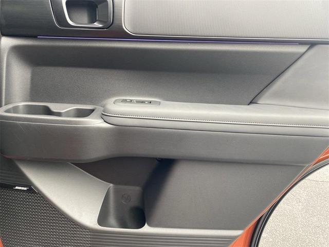 Photo of 2024 Orange Hyundai SANTA FE