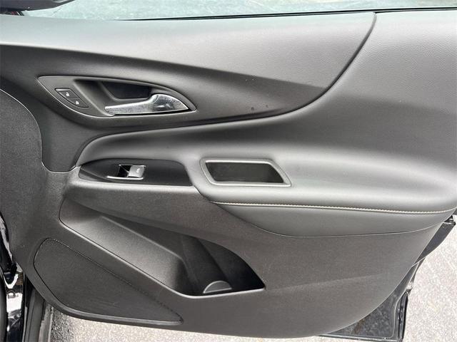 Photo of 2024 Mosaic Black Metallic Chevrolet Equinox