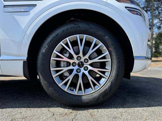 Photo of 2025 Uyuni White Genesis GV80