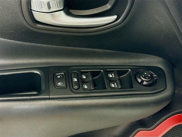 Photo of 2018 Black Jeep Renegade