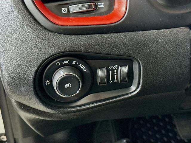 Photo of 2018 Black Jeep Renegade