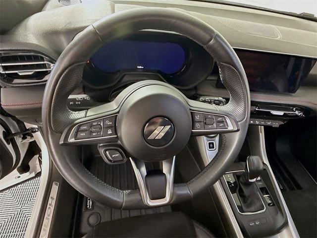 Photo of 2024 White Dodge Hornet