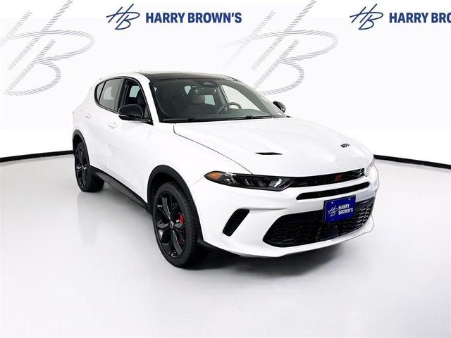 Photo of 2024 White Dodge Hornet
