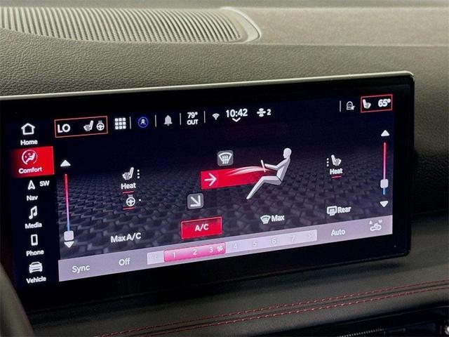 Photo of 2024 White Dodge Hornet