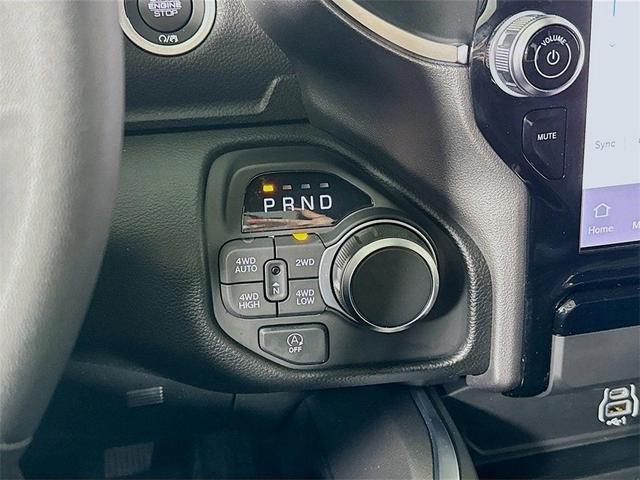 Photo of 2025 Billet Silver Metallic RAM 1500