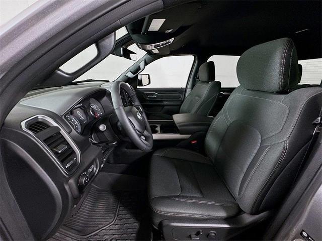 Photo of 2025 Billet Silver Metallic RAM 1500