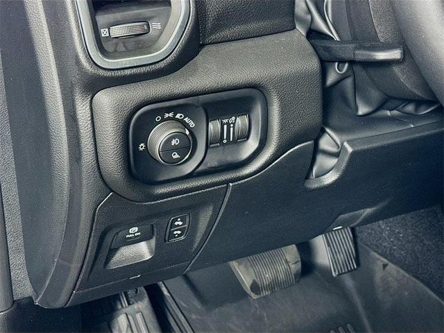 Photo of 2025 Billet Silver Metallic RAM 1500