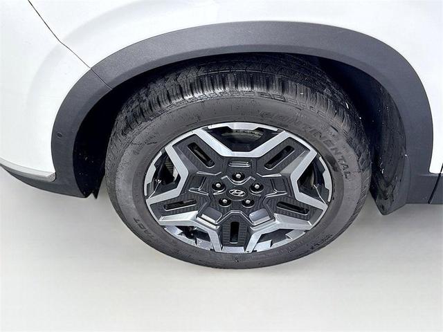 Photo of 2021 White Hyundai SANTA FE
