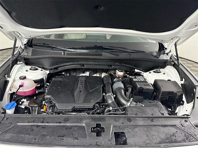 Photo of 2021 White Hyundai SANTA FE