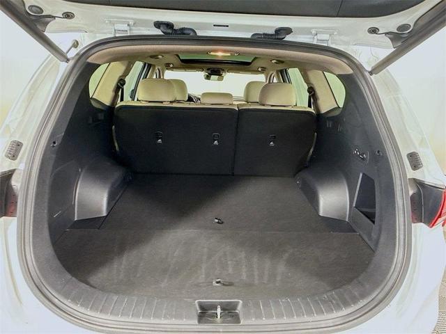 Photo of 2021 White Hyundai SANTA FE