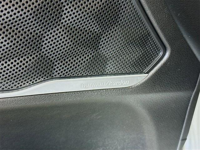 Photo of 2021 White Hyundai SANTA FE