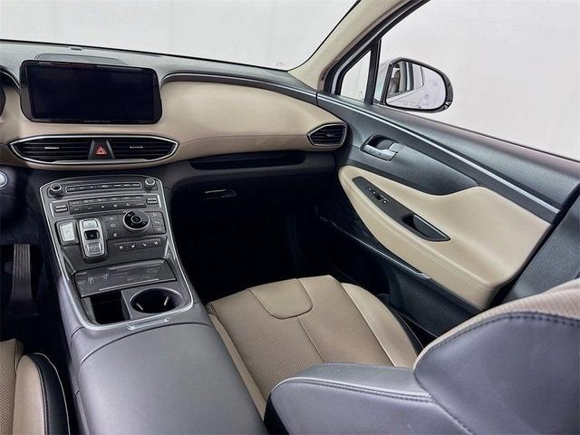 Photo of 2021 White Hyundai SANTA FE
