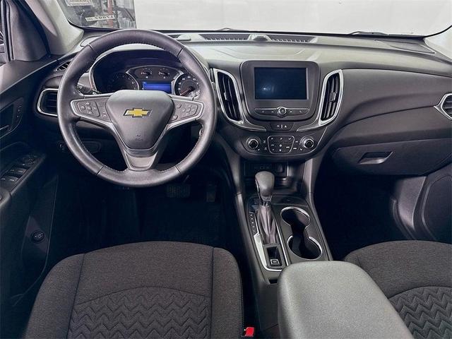 Photo of 2022 Mosaic Black Metallic Chevrolet Equinox