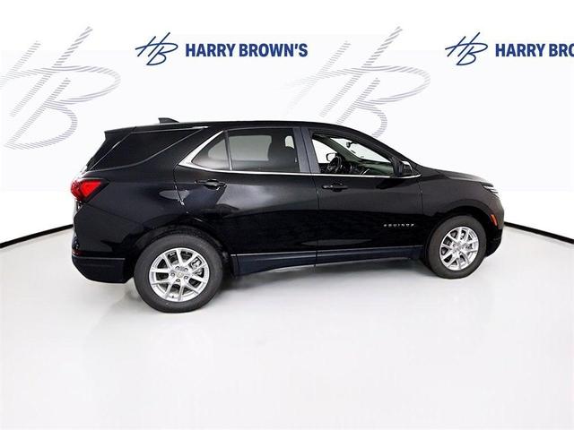 Photo of 2022 Mosaic Black Metallic Chevrolet Equinox