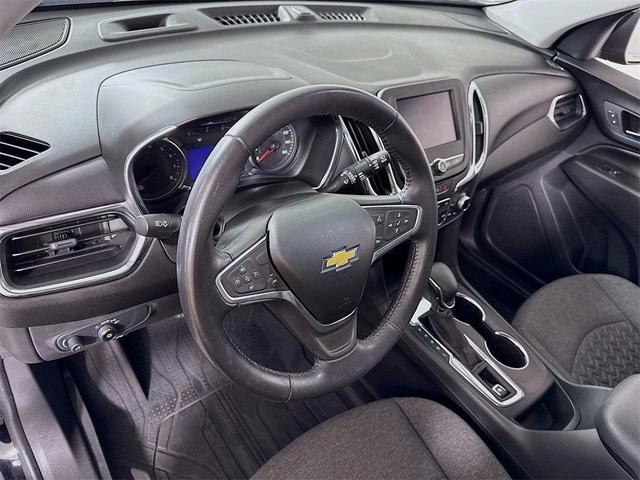 Photo of 2022 Mosaic Black Metallic Chevrolet Equinox