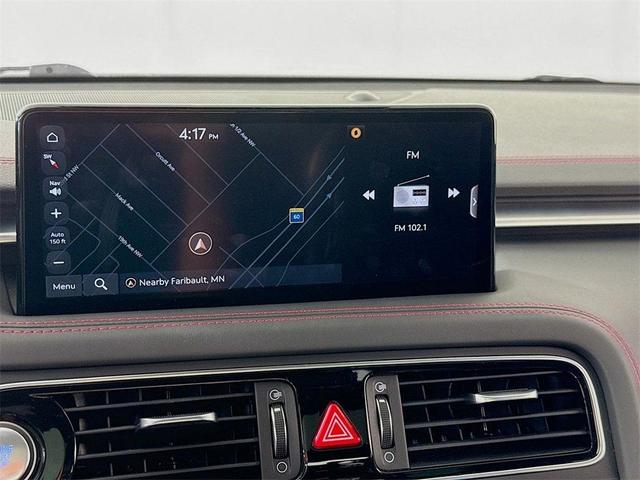 Photo of 2022 White Genesis G70