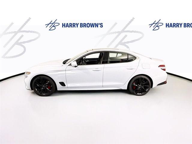 Photo of 2022 White Genesis G70