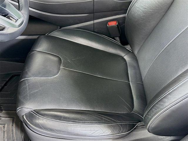 Photo of 2021 White Hyundai SANTA FE