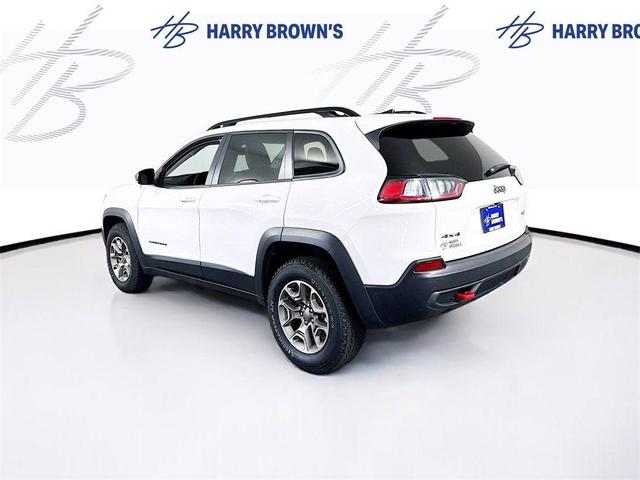 Photo of 2022 White Jeep Cherokee