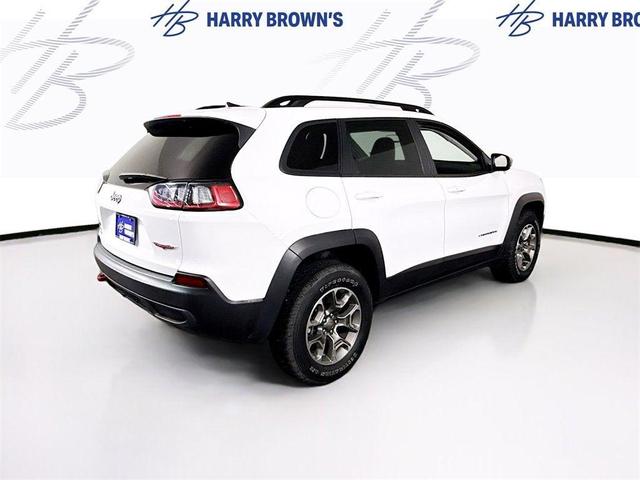 Photo of 2022 White Jeep Cherokee