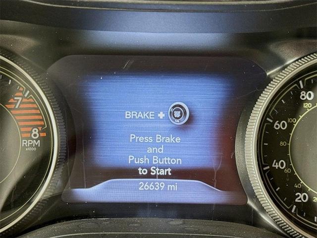 Photo of 2022 White Jeep Cherokee
